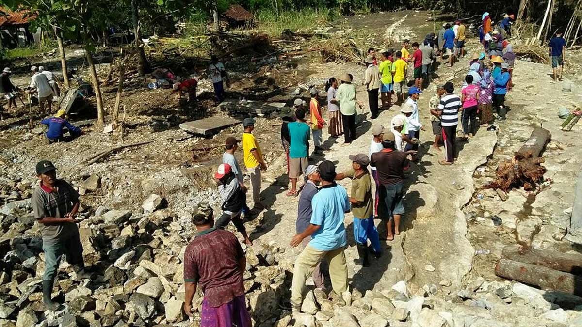 Proses rehabilitasi pasca bencana